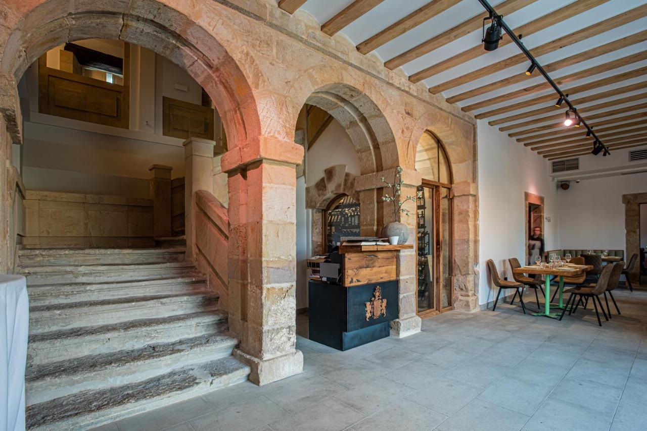 Palacio De Los Acevedo Hoznayo Eksteriør billede
